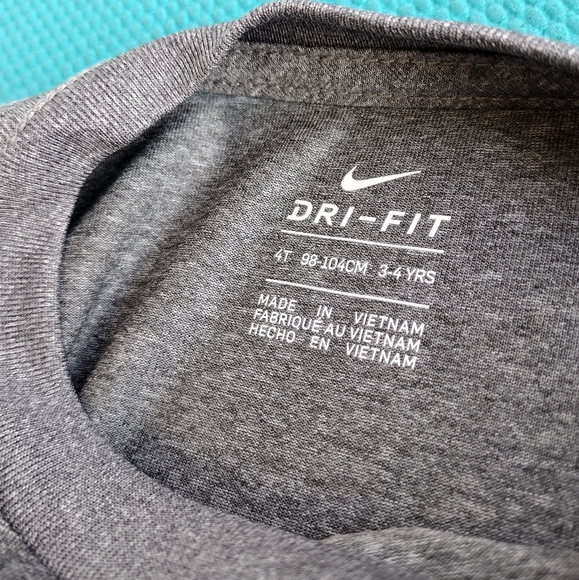 NWT NIKE DRI-FIT Boys Just Do It T-Shirt & Shorts 2 Piece Set 4T 3-4 YRS - Picture 4 of 5